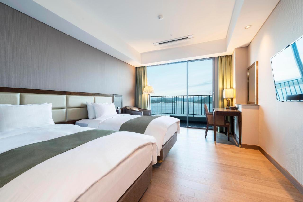 Stanford Hotel&Resort Tongyeong Værelse billede