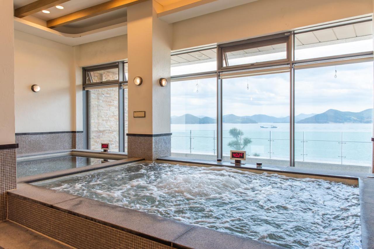Stanford Hotel&Resort Tongyeong Eksteriør billede